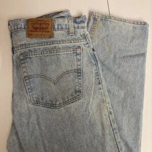 Vintage Levi's 550 Made in USA 1994 38x32 Tapered Leg Relaxed Fit Light Wash 90s